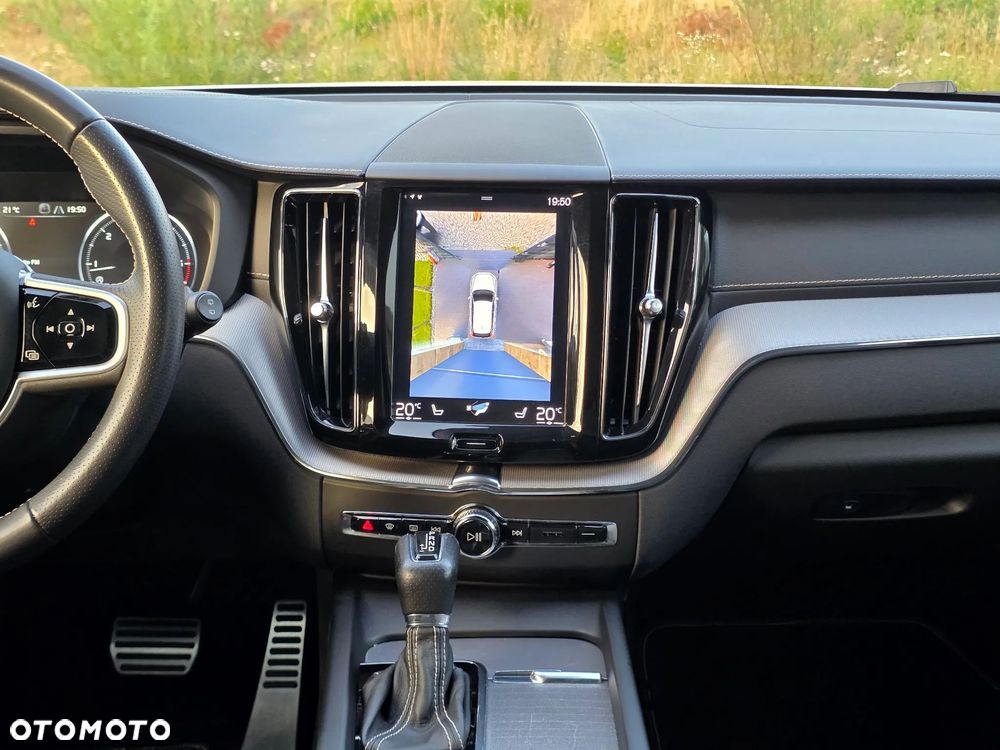 Volvo XC 60 B4 D AWD R-Design - 30