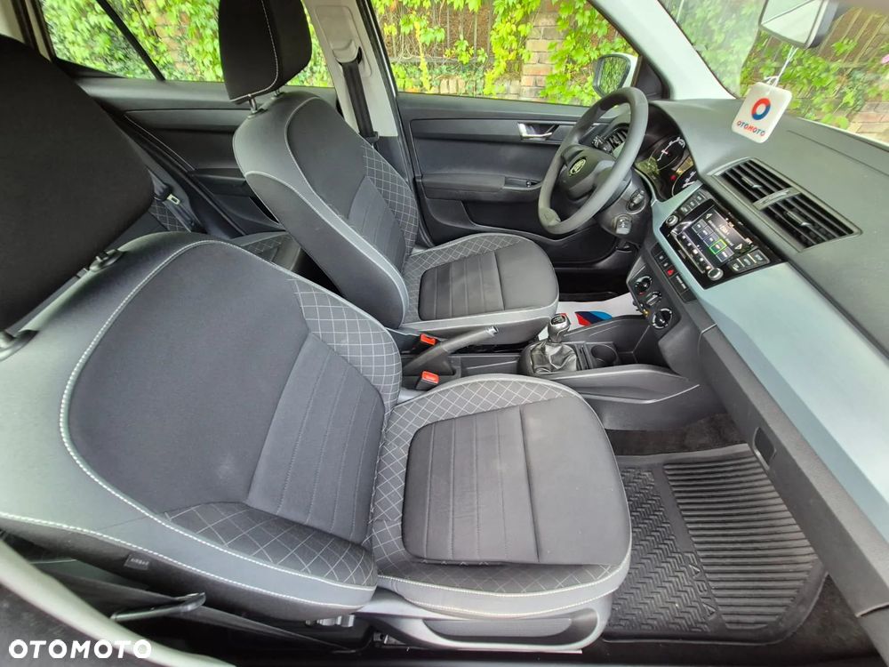 Skoda Fabia 1.0 Ambition - 32