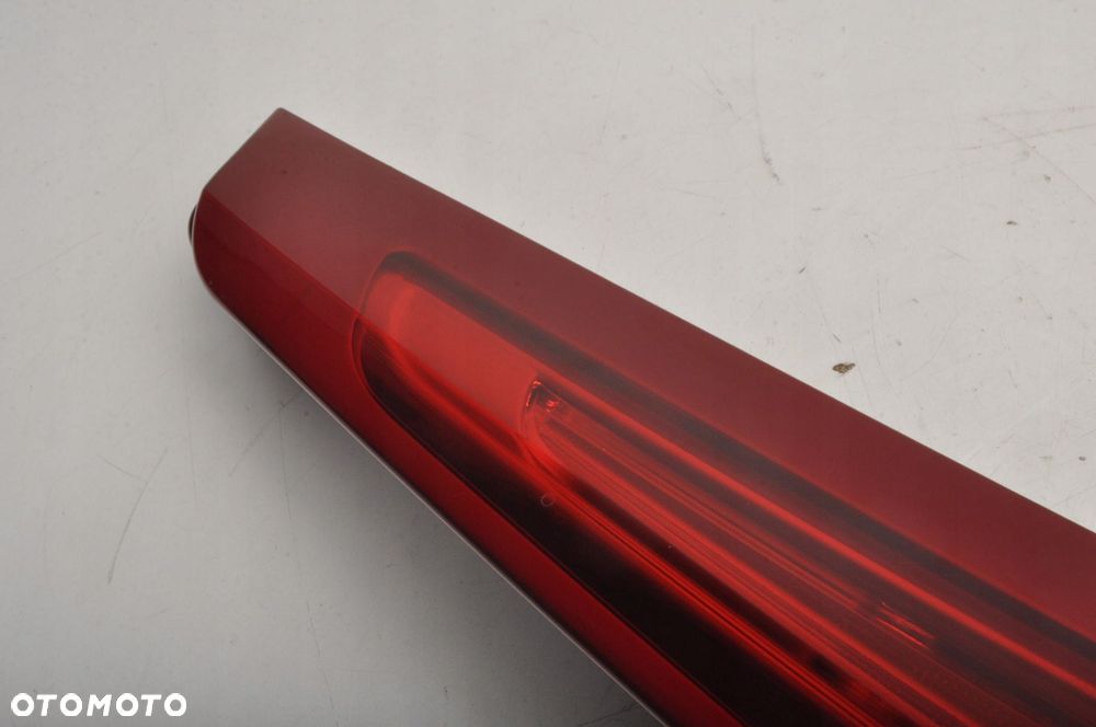 VOLVO XC60 I LAMPA PRAWA TYLNA PRAWY TYŁ 31323035 - 2