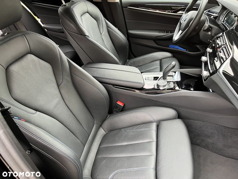 BMW Seria 5 520d xDrive - 19