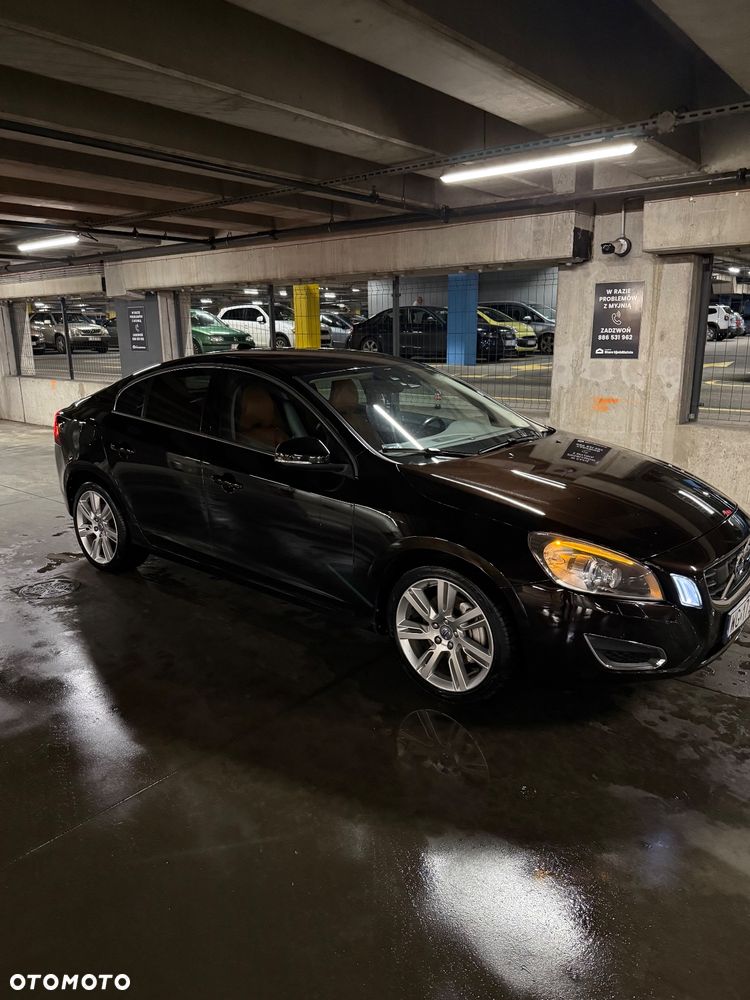 Volvo S60 T6 AWD Summum - 4