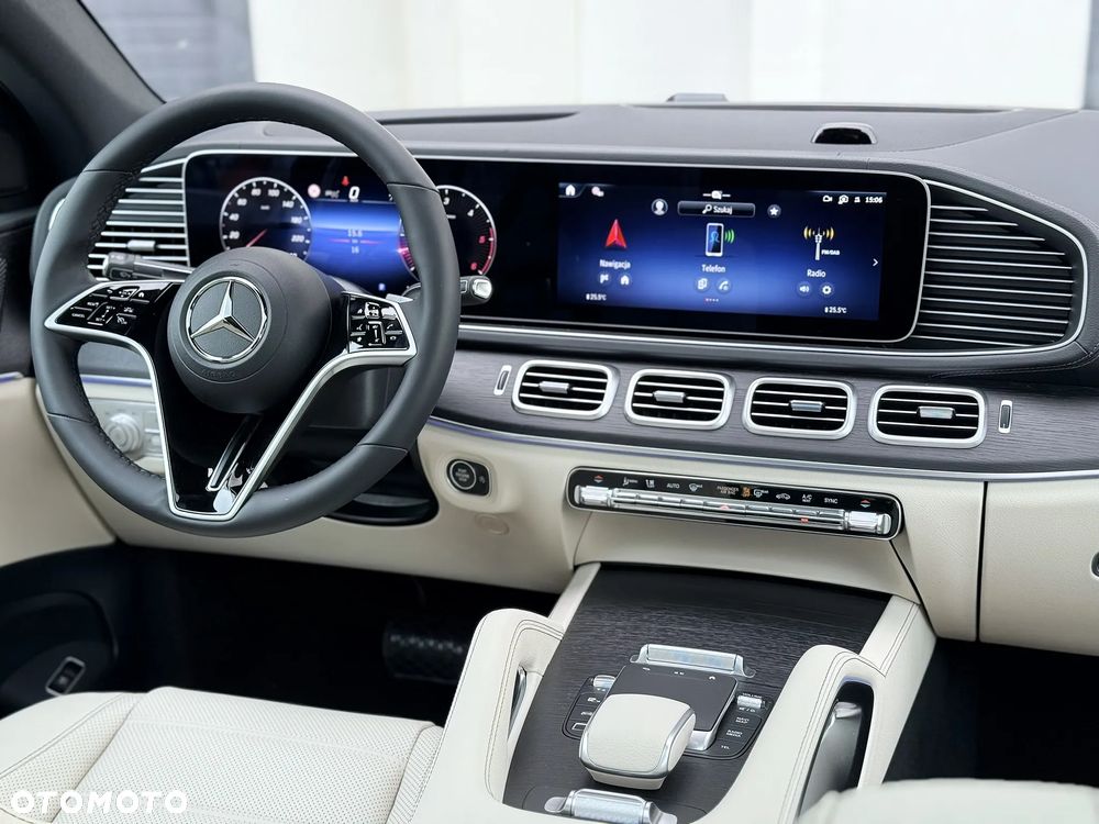 Mercedes-Benz GLE - 12