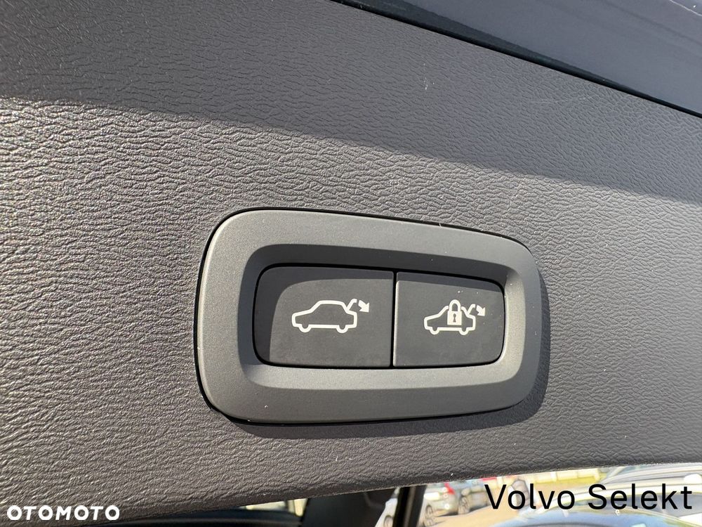 Volvo XC 40 - 28