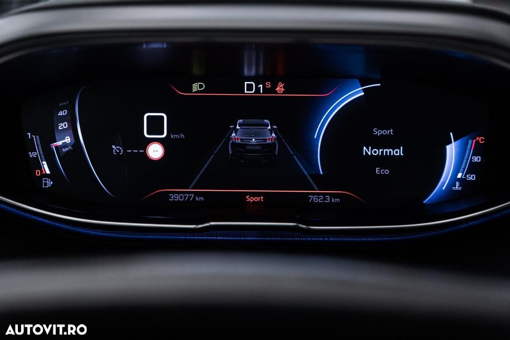 Peugeot 3008 1.2 PureTech Turbo S&S EAT8 Allure - 38