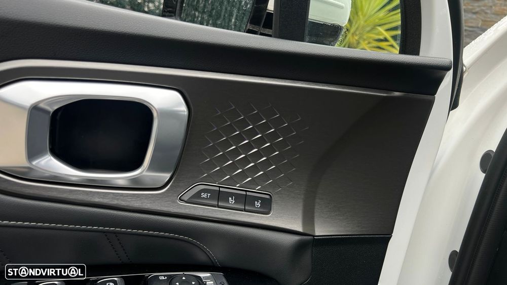 Kia Sorento 1.6 T-GDI HEV Concept - 13