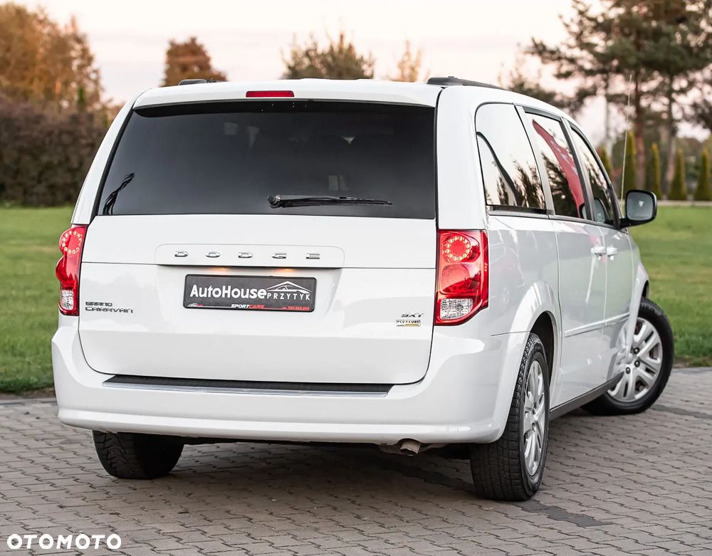 Dodge Grand Caravan 3.6 R/T - 10