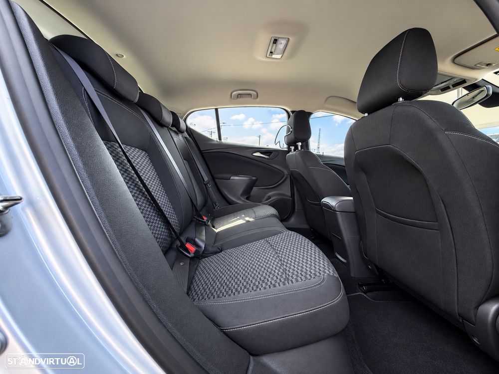 Opel Astra 1.6 CDTI Dynamic Sport S/S - 8