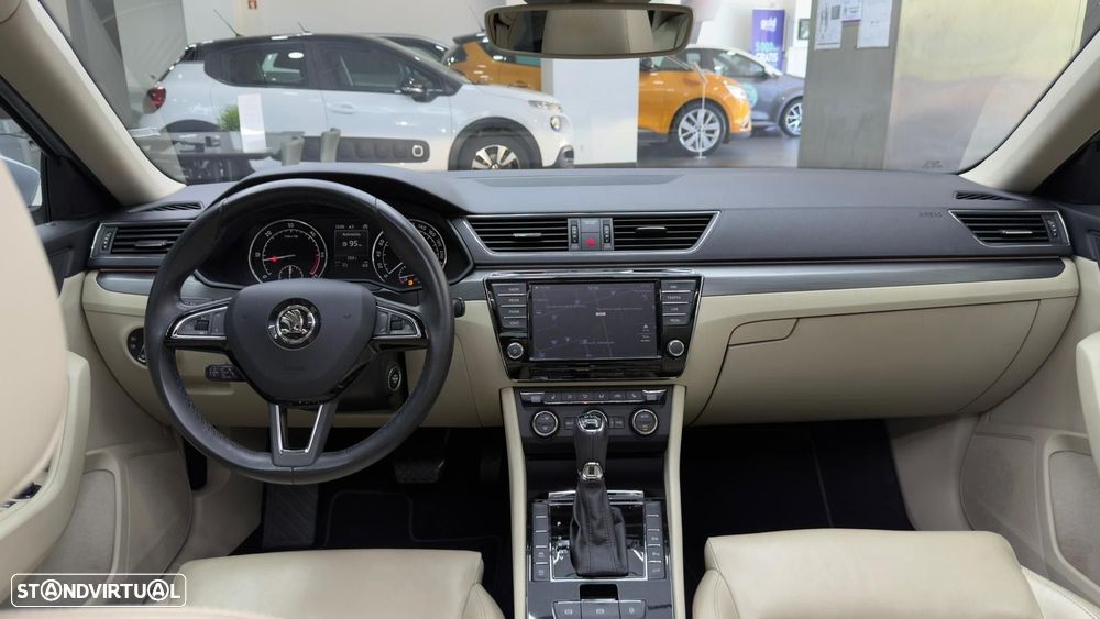 Skoda Superb Break 2.0 TDI Style DSG - 26