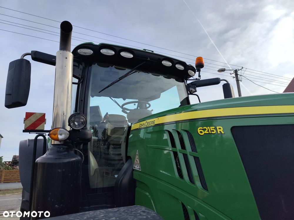 John Deere 6215R - 2
