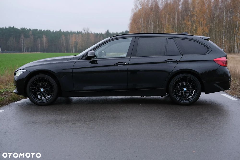 BMW Seria 3 320d xDrive Advantage - 2