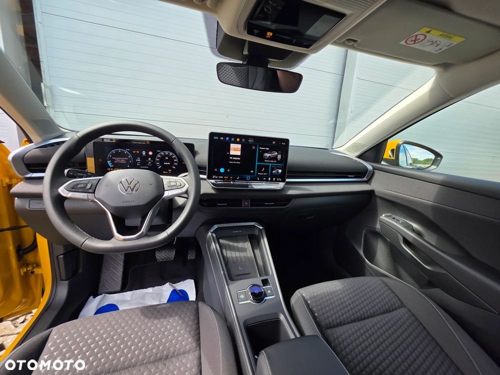 Volkswagen T-Roc 1.5 eTSI Life DSG - 15