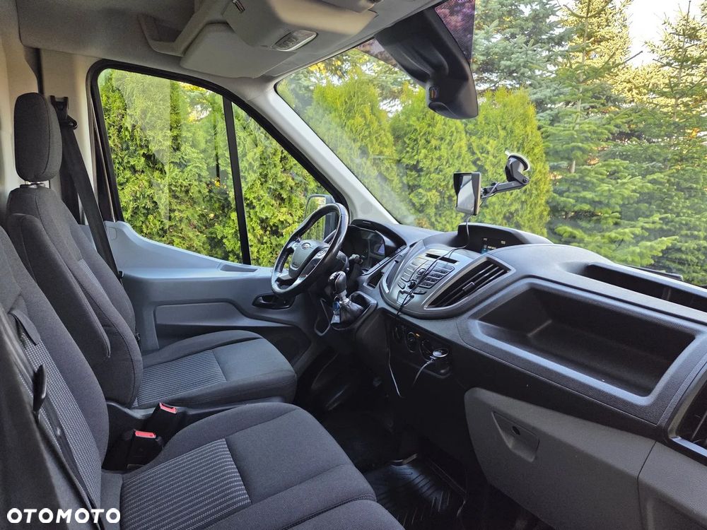 Ford Transit - 26