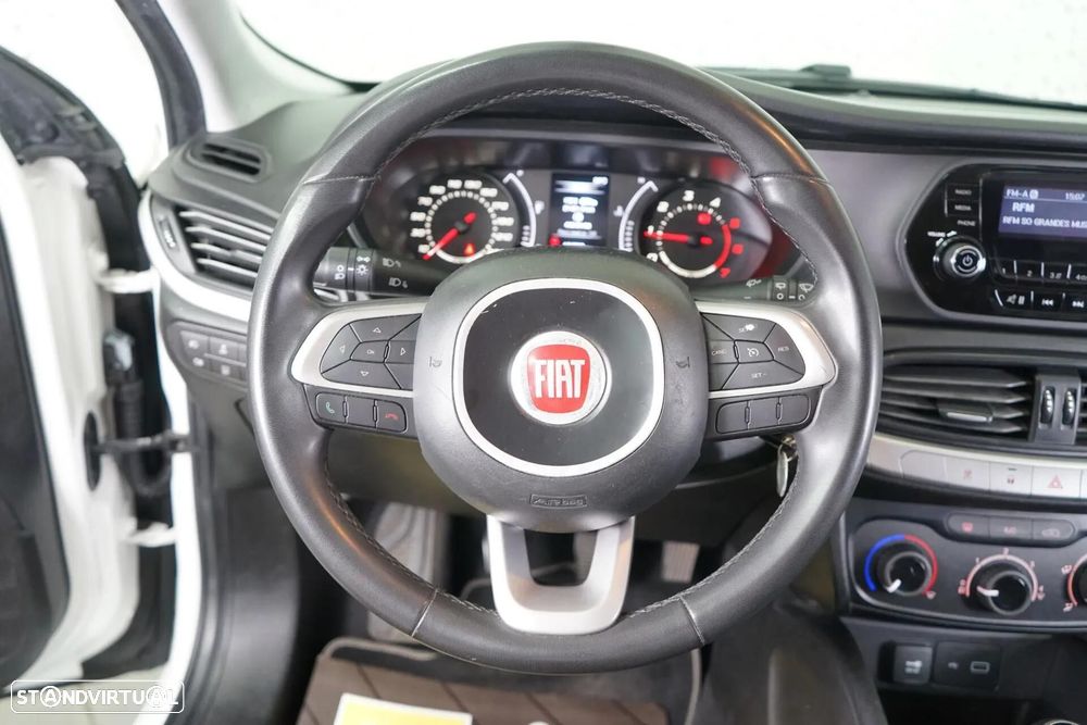 Fiat Tipo Station Wagon 1.3 M-Jet Street - 19