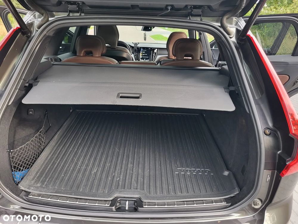 Volvo XC 60 T5 AWD Momentum - 7
