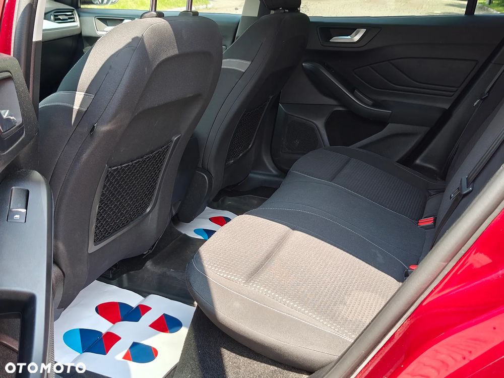 Ford Focus 1.0 EcoBoost Titanium ASS - 11