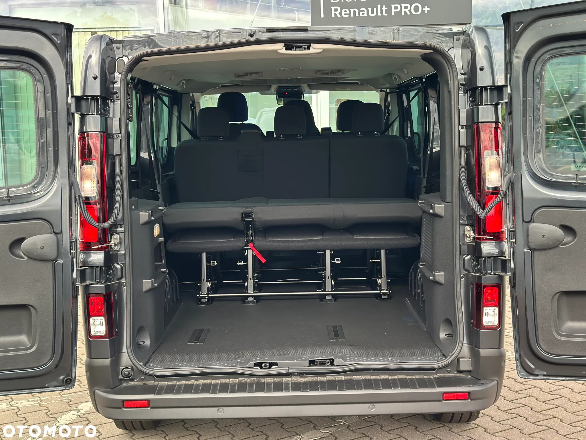 Renault Trafic - 7