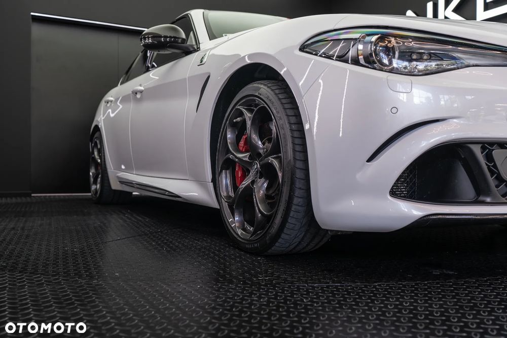 Alfa Romeo Giulia 2.9 Bi Turbo V6 Quadrifoglio - 19