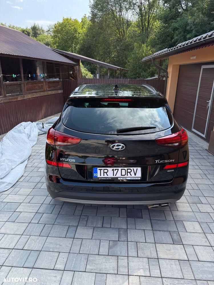 Hyundai Tucson 2.0 CRDI 4WD 8AT Luxury - 5