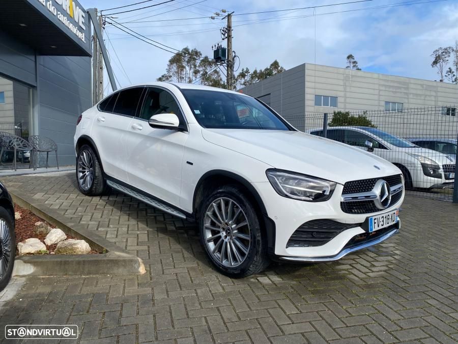 Mercedes-Benz GLC 300 e Coupe 4Matic — fotografia 2