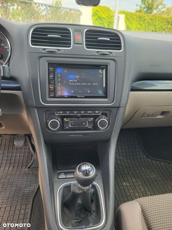 Volkswagen Golf 2.0 TDI DPF Comfortline 119 g - 9