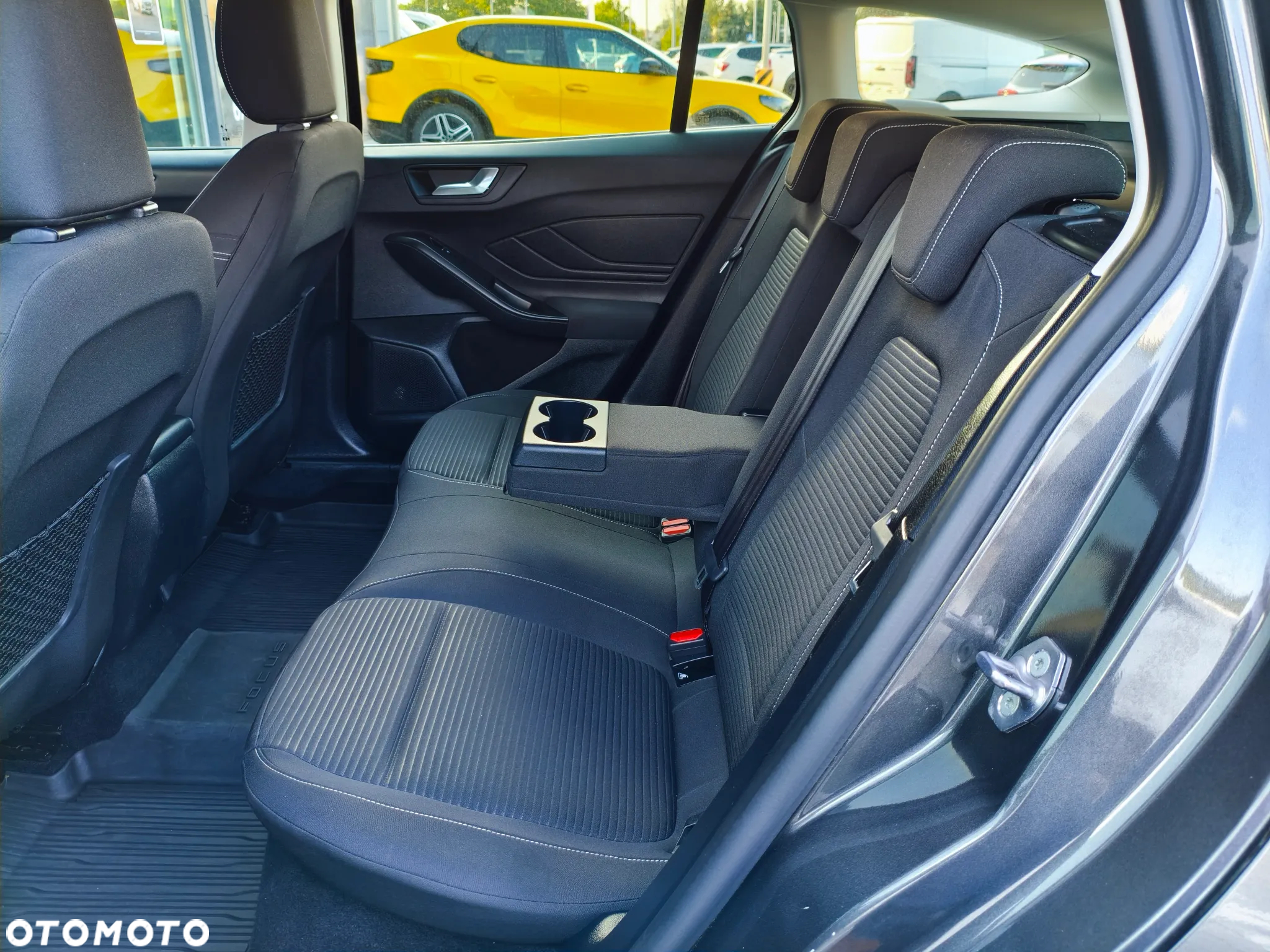 Ford Focus 1.0 EcoBoost Titanium - 12