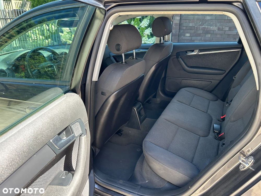 Audi A3 Sportback 2.0 TDI DPF (DSG) S tronic Ambiente - 7