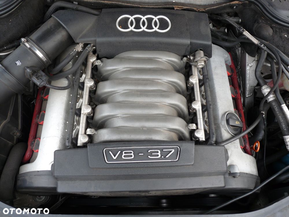 Silnik na częsci 3.7 V8  BFL AUDI A8 D3