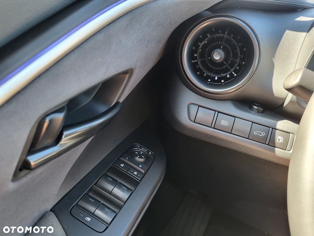Toyota C-HR 2.0 Hybrid Dynamic Force Executive - 22