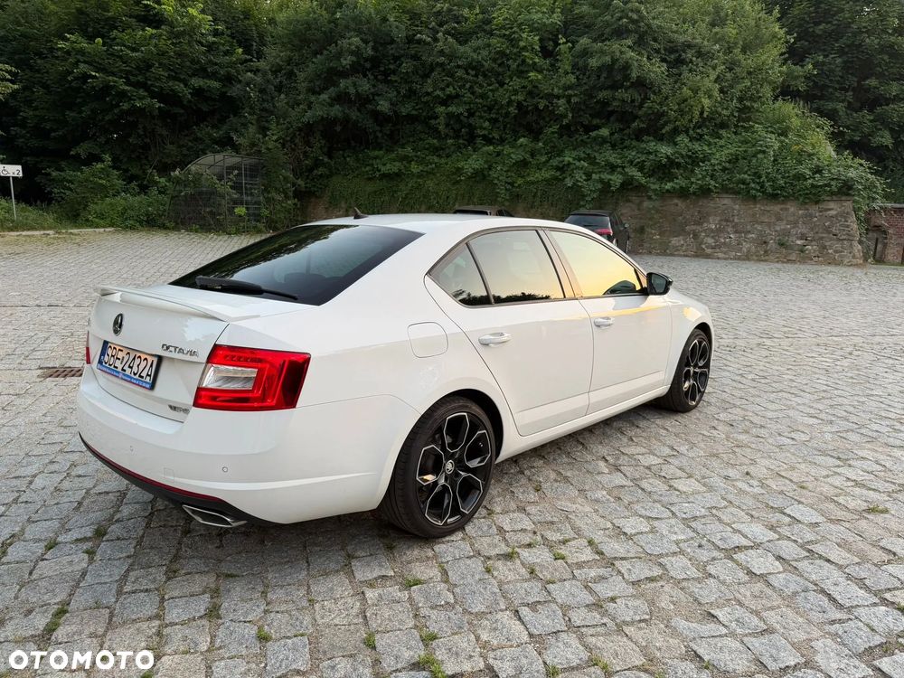 Skoda Octavia 2.0 TDI RS - 7