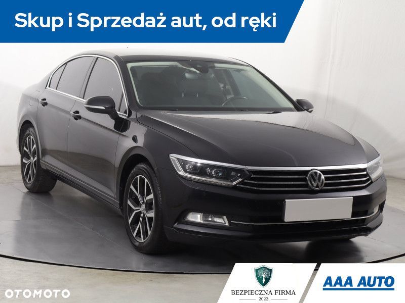 Volkswagen Passat - 3