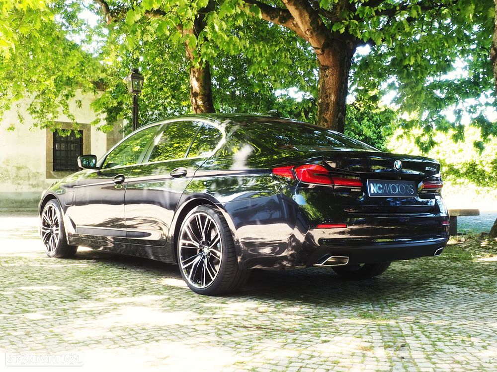 BMW 530 e Line Luxury - 15