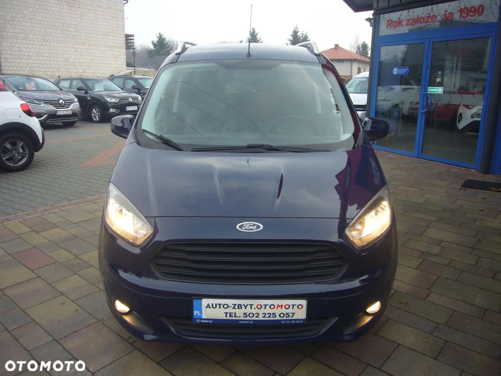 Ford Tourneo Courier 1.5 TDCi Titanium - 4