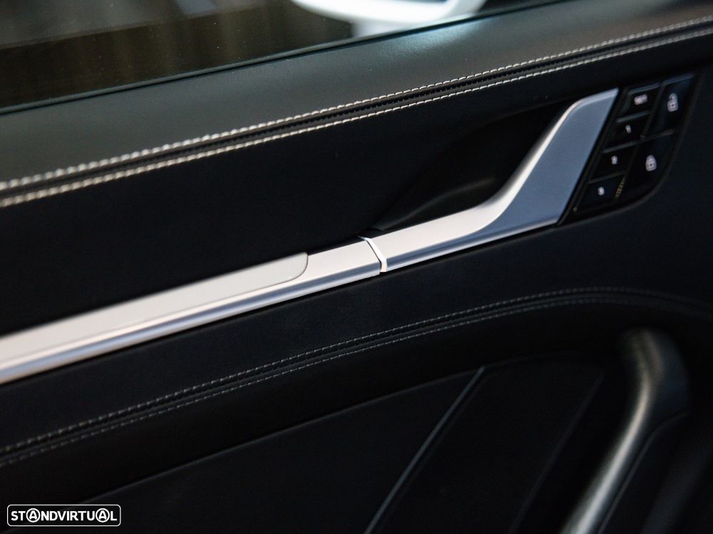 Porsche 911 (992) Carrera 4S PDK - 20