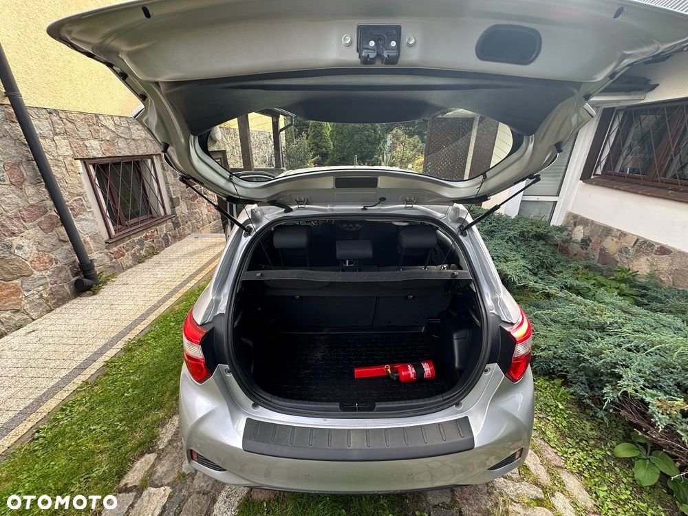 Toyota Yaris 1.0 Active EU6 - 12