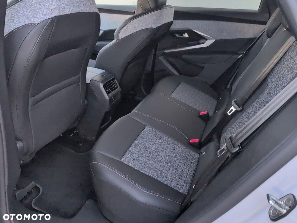 Peugeot 3008 - 11