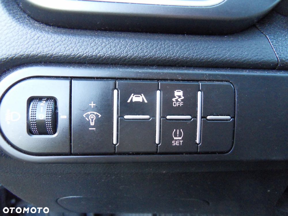 Kia XCeed 1.5 T-GDI M DCT - 23
