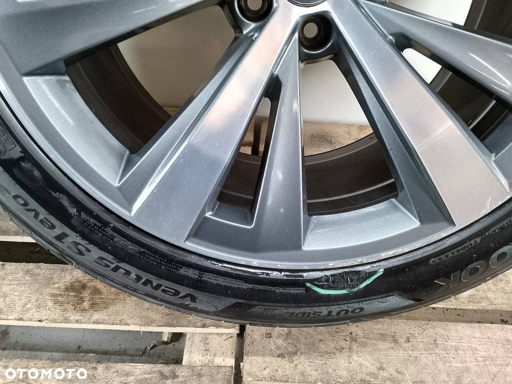 FELGI ALUMINIOWE KOMPLET 21 Z OPONAMI AUDI Q8 4M8601025AA  10JX21H2  ET 20 - 5