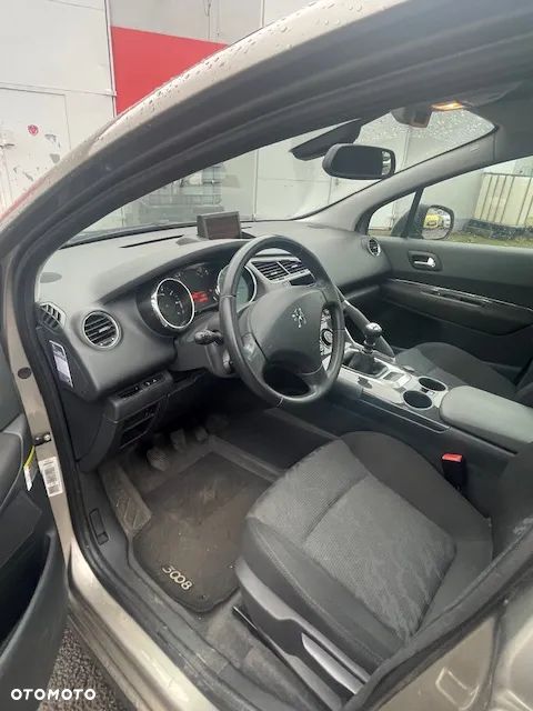 Peugeot 3008 1.6 Premium+ - 8