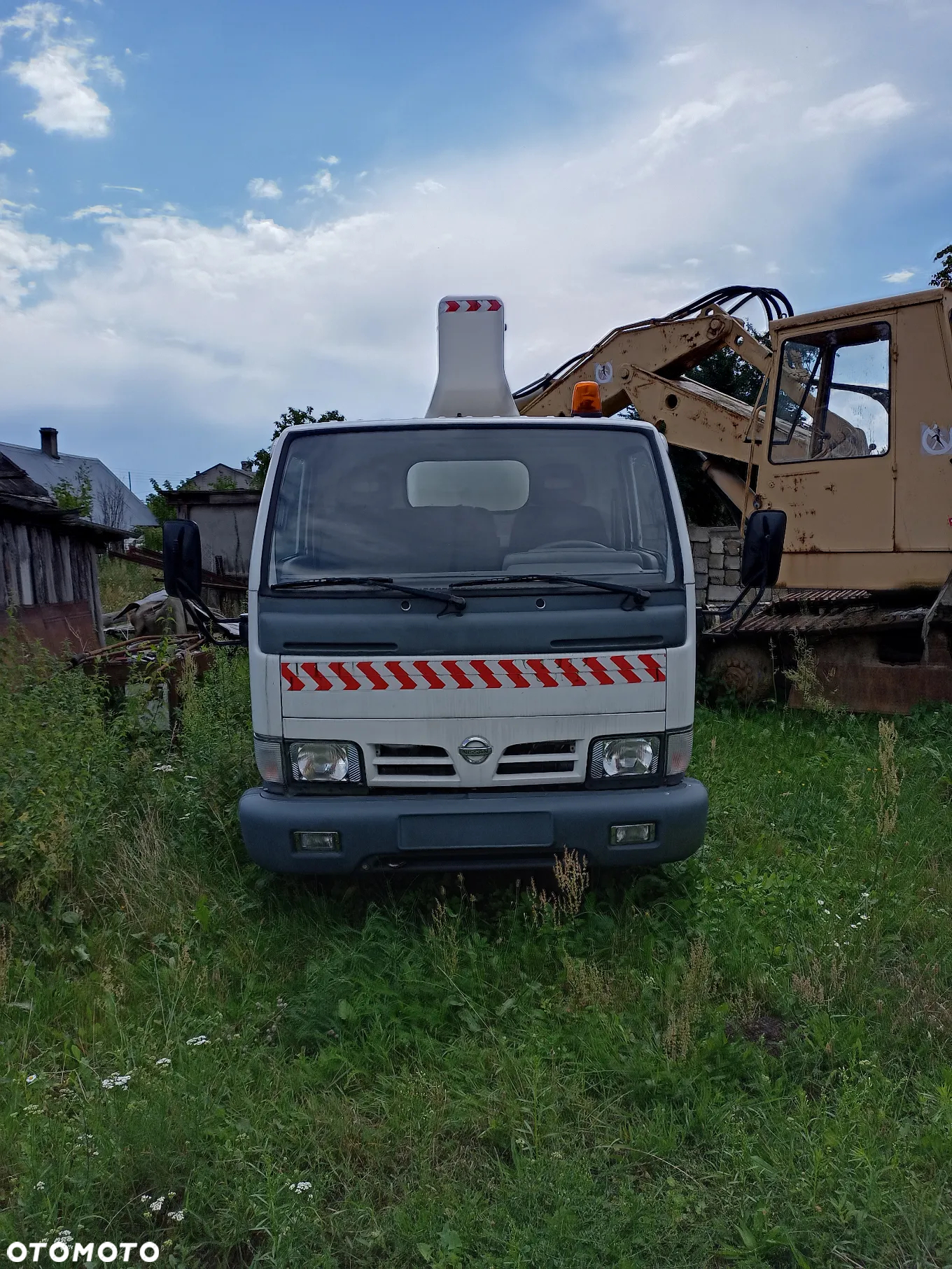 Nissan cabstar - 3
