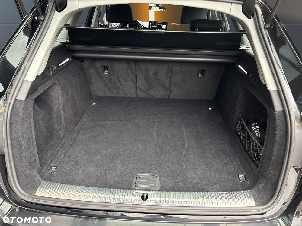 Audi A4 Avant 35 TFSI mHEV Advanced S tronic - 17