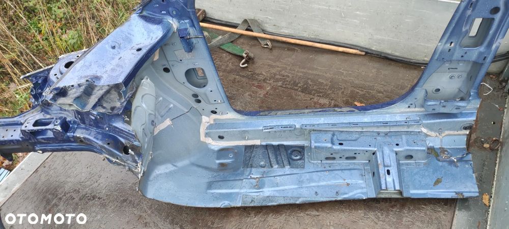 VW Polo 2G próg + słupek