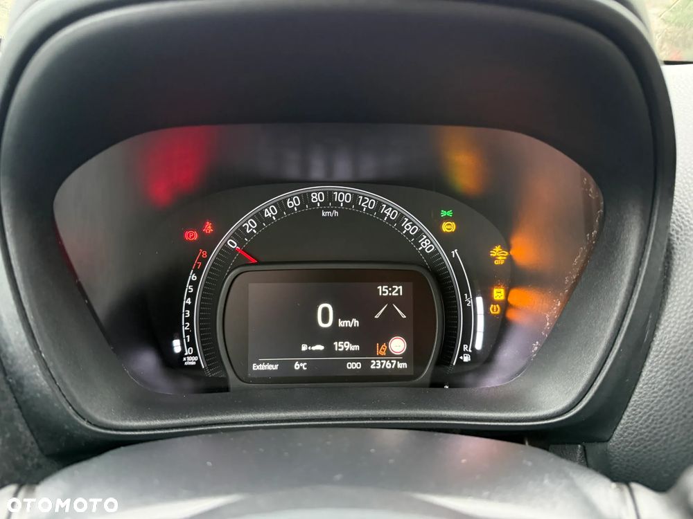 Toyota Aygo X 1.0 VVT-i X-play - 24