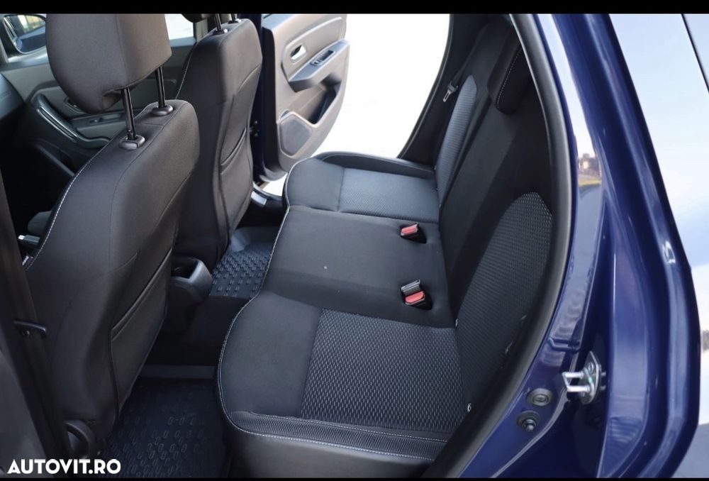 Dacia Duster 1.5 Blue dCi 4WD Essential - 7