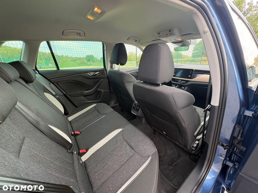 Skoda Kamiq 1.5 TSI Style DSG - 27