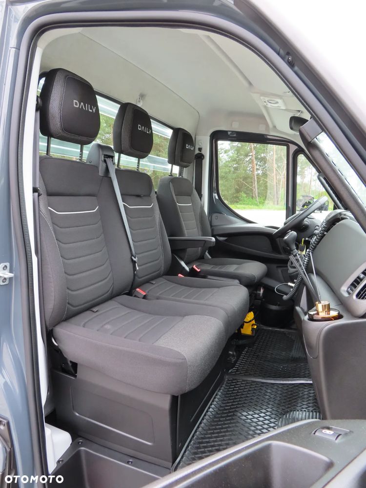 Iveco DAILY 50C18 Hi-Matic Skrzynia 6167 mm 12 Euro Palet WZMACNIANY Rozstaw Osi 4750 mm DMC 3500 KG Zabudowa RomCar Ładowność 840 Kg HAK 3500 Kg Pełna Opcja Wyposażenia Stan Auta Jak Nowy POLECAM - 28