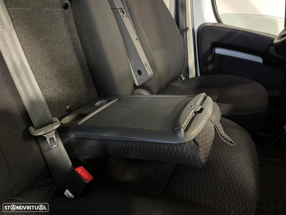 Peugeot Boxer 2.2 BlueHDi 335 L2 CD - 17