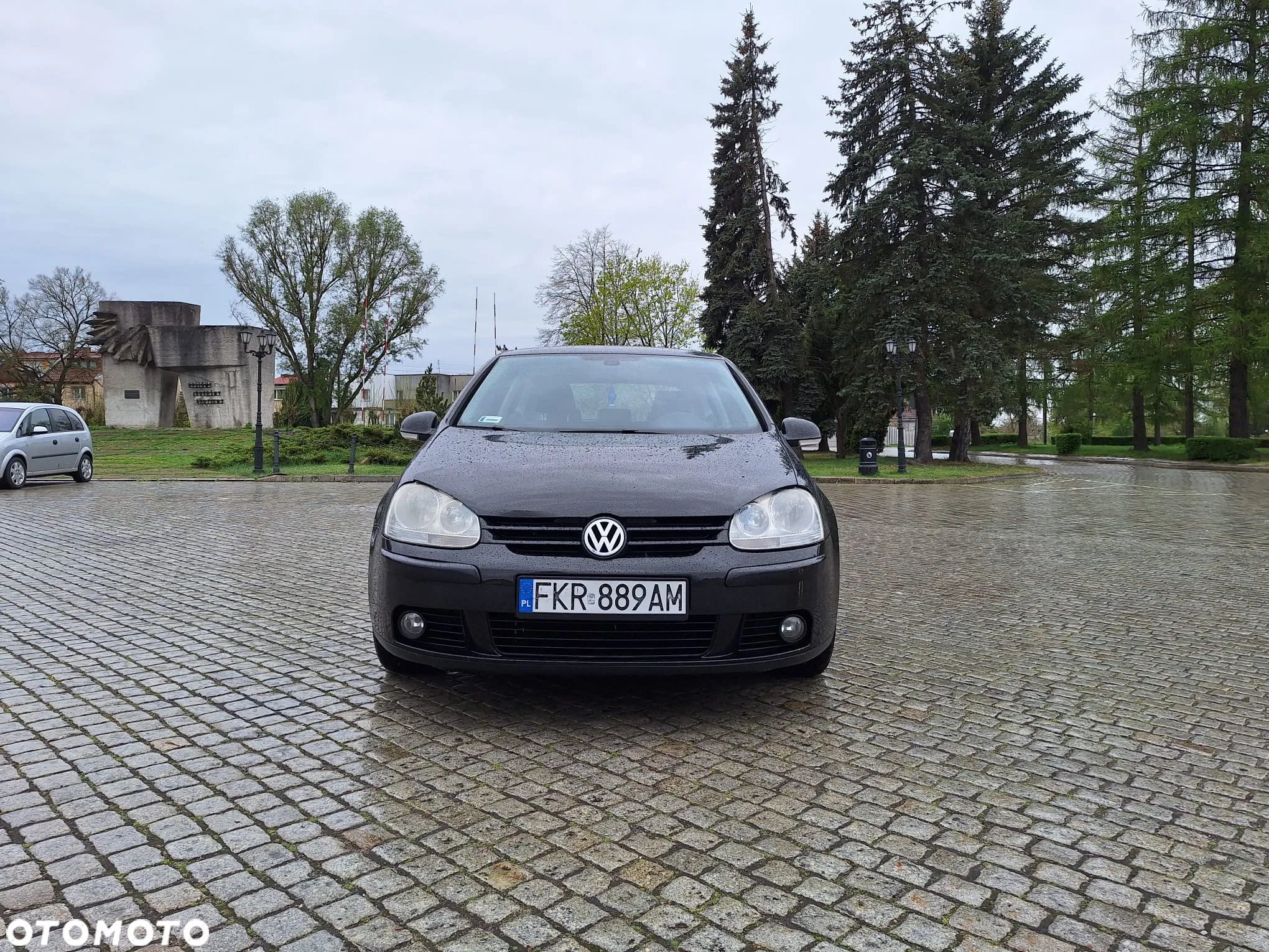 Volkswagen Golf 2.0 TDI DSG Individual - 2