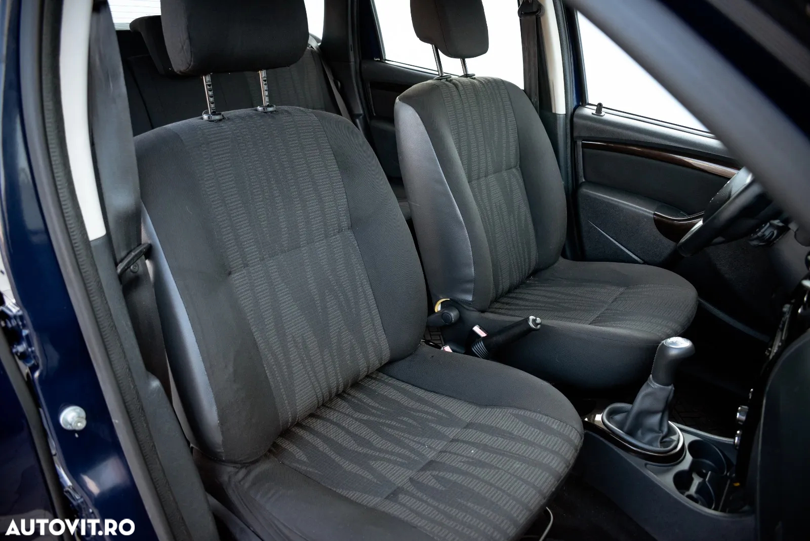 Dacia Duster 1.6 4x2 Laureate - 21