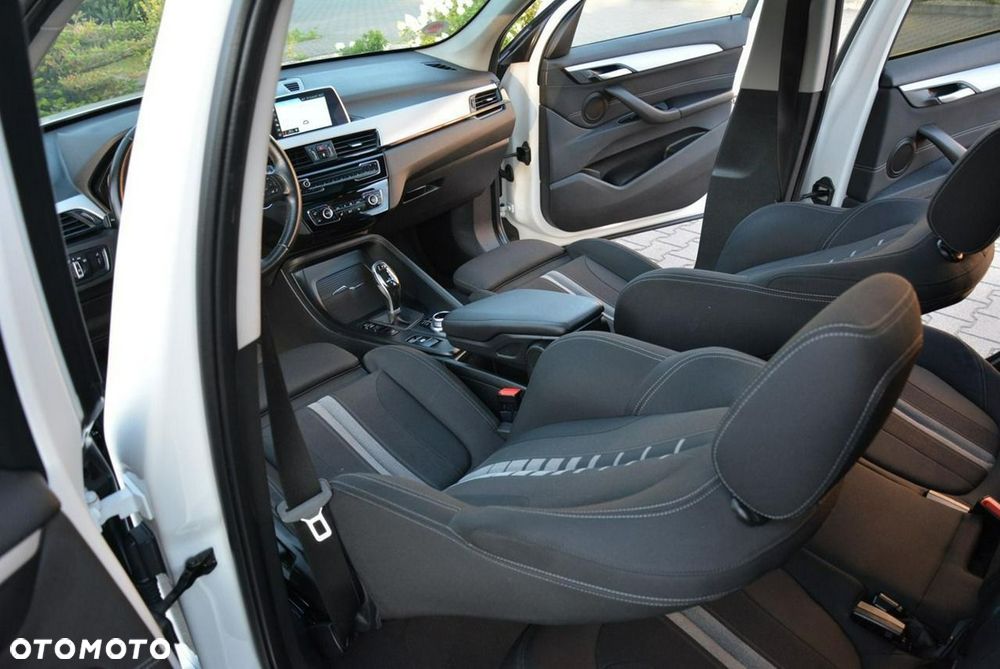 BMW X1 xDrive20d Advantage - 27