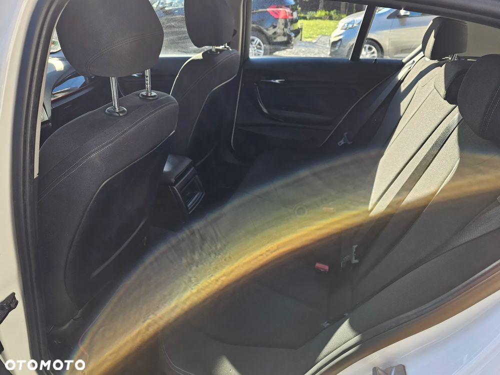BMW Seria 1 114i Sport Line - 17